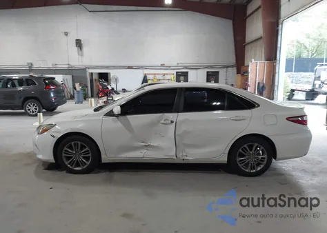2016 Toyota Camry Se z USA, uszkodzony, nr VIN 4T1BF1FK9GU194273